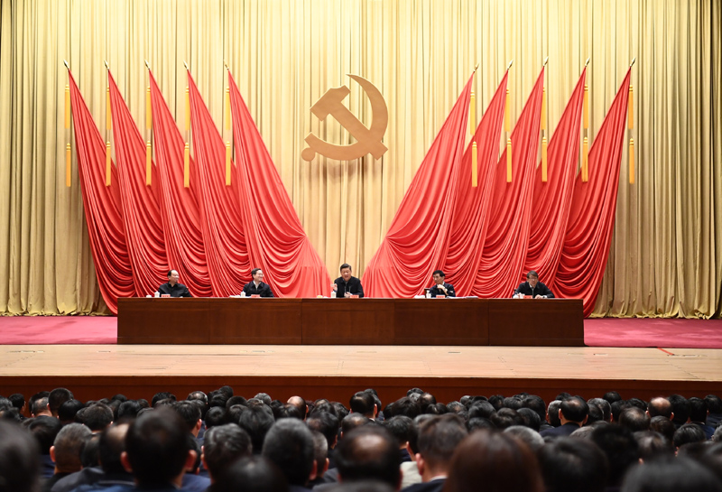 3月1日，2019年春季學(xué)期中央黨校（國家行政學(xué)院）中青年干部培訓(xùn)班在中央黨校開班。中共中央總書記、國家主席、中央軍委主席習(xí)近平在開班式上發(fā)表重要講話。